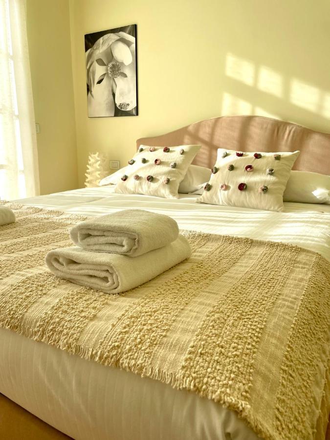 Luxury Four-Room Apartment In Monza Centro - 2 Min Walk To Train Station Exteriör bild