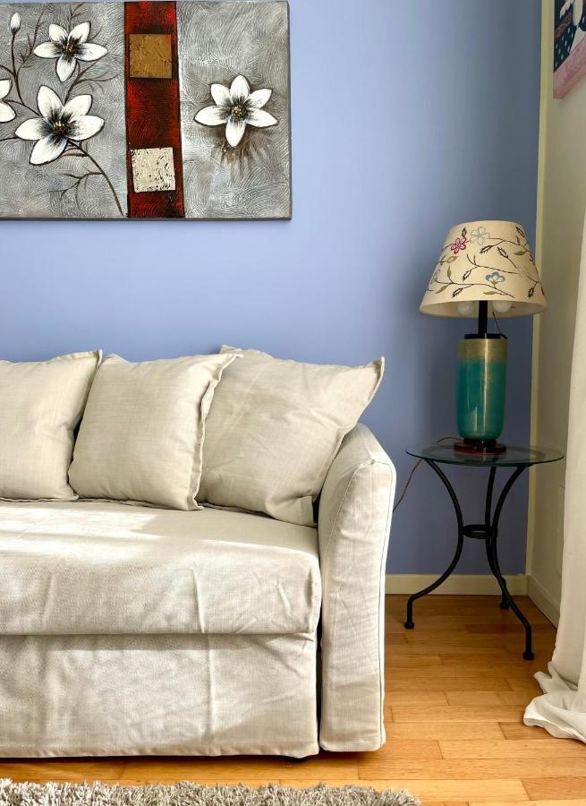 Luxury Four-Room Apartment In Monza Centro - 2 Min Walk To Train Station Exteriör bild